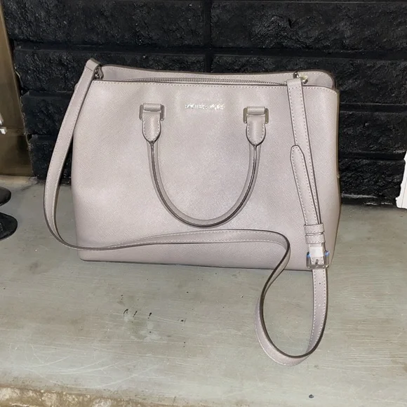 Michael Kors Savannah Large - Picture 11 of 16